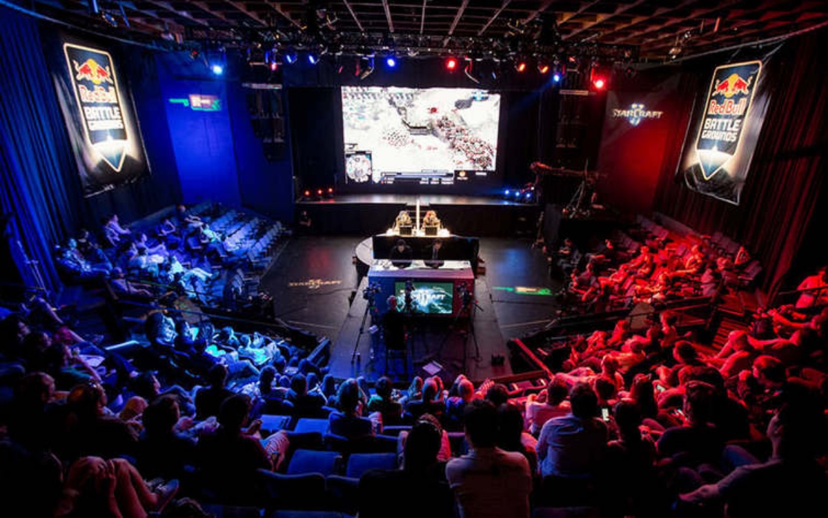 刚加盟时他 刚加盟时他