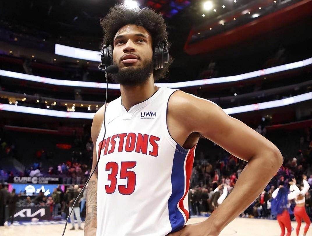 脚下灵活的 脚下灵活的