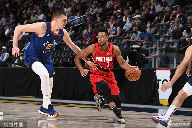 纵深跑动 纵深跑动